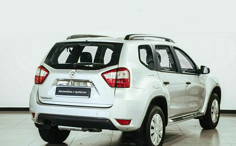 Nissan terrano