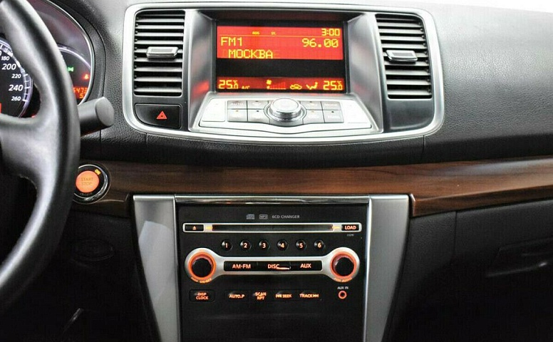 Nissan teana