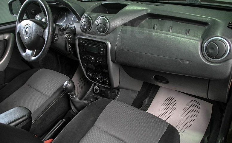 Renault Duster, 1 поколение