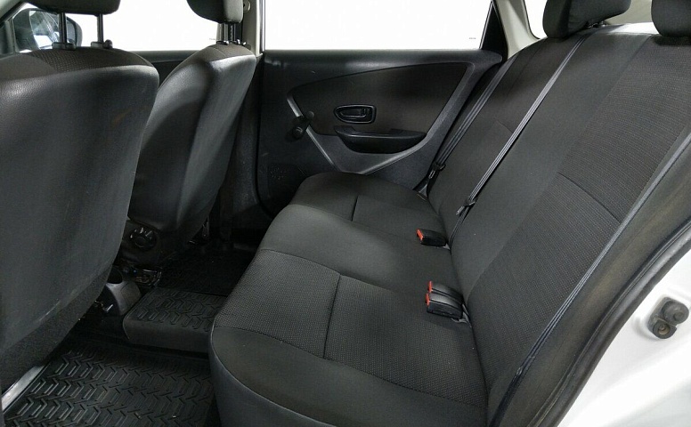 Nissan Almera III (G15)