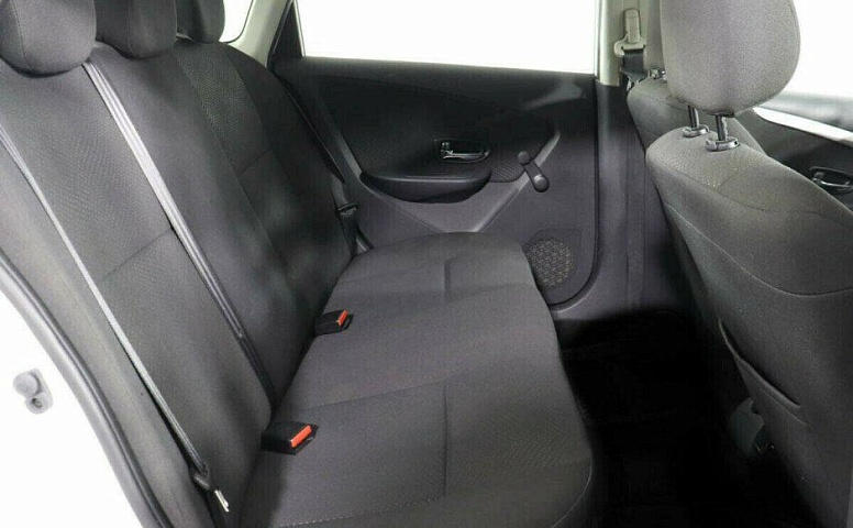 Nissan Almera 1.6 Автомат