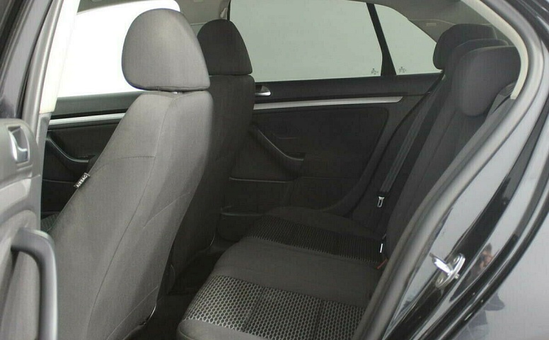Volkswagen Jetta V