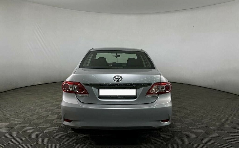 Toyota Corolla X (E140, E150) Рестайлинг