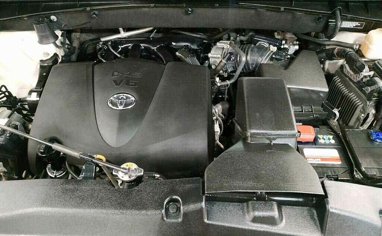 Toyota highlander iii