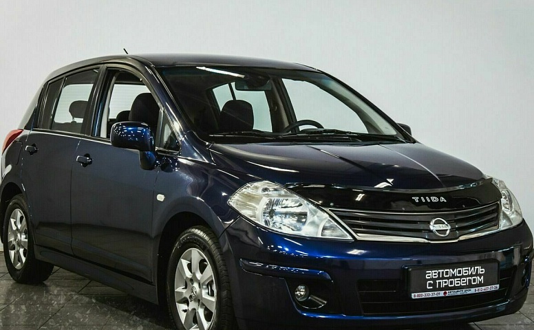 Nissan tiida