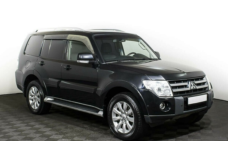 Mitsubishi Pajero IV
