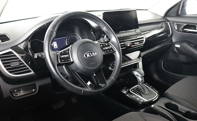 Kia Seltos 2.0 CVT