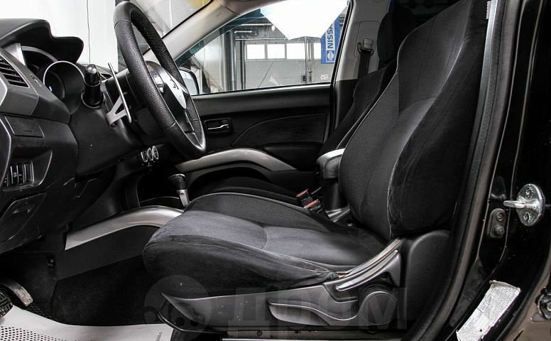 Mitsubishi Outlander, 2 поколение