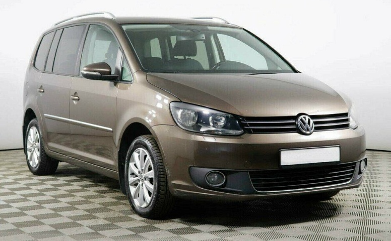 Volkswagen Touran 1.4 Робот