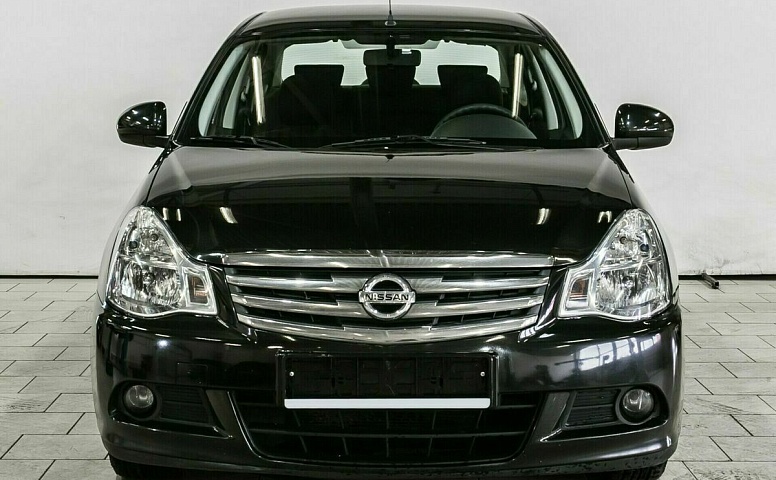 Nissan almera