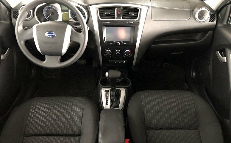 Datsun mi-DO