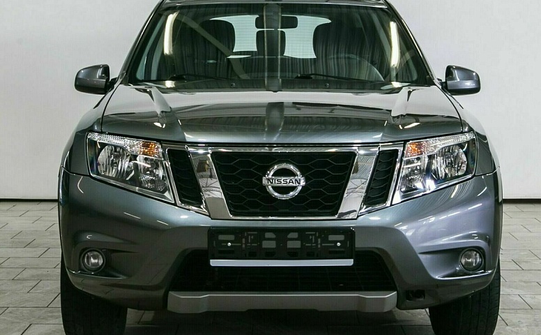 Nissan terrano