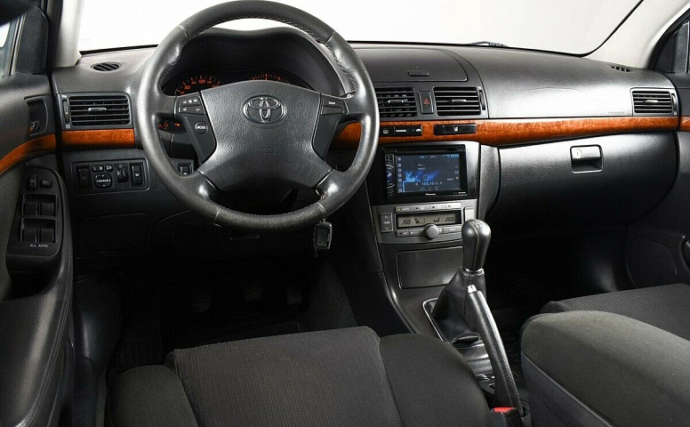 Toyota Avensis II Рестайлинг