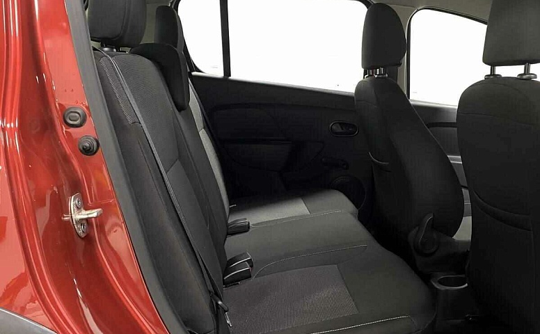 Renault sandero stepway cvt 2019 с пробегом 30 400 км