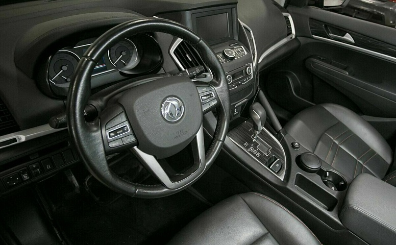 Dongfeng ax7