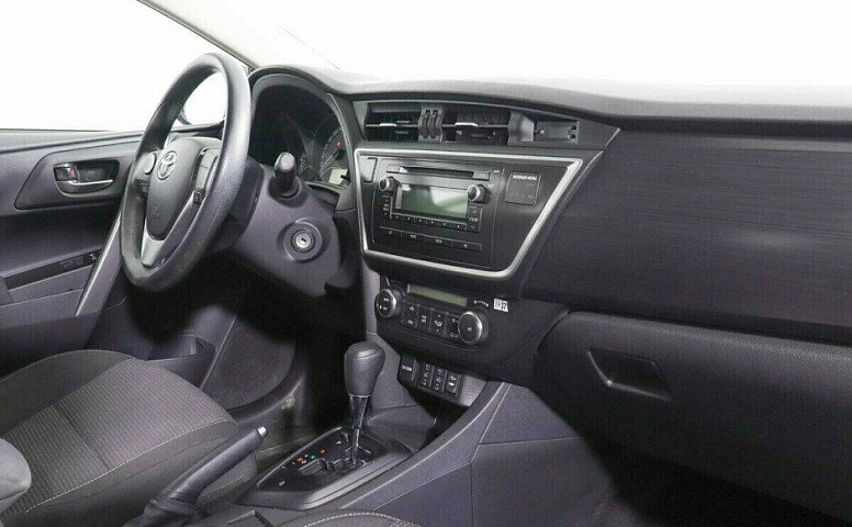 Toyota Auris 1.6 Вариатор