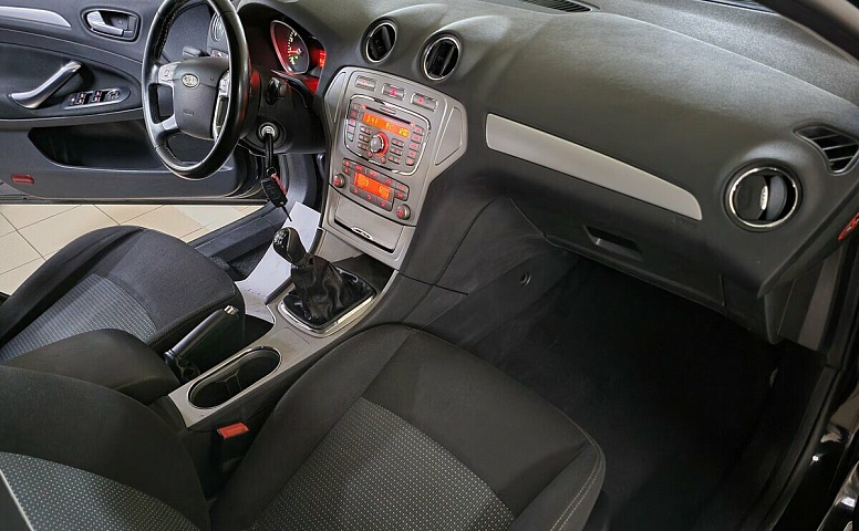 Ford Mondeo IV
