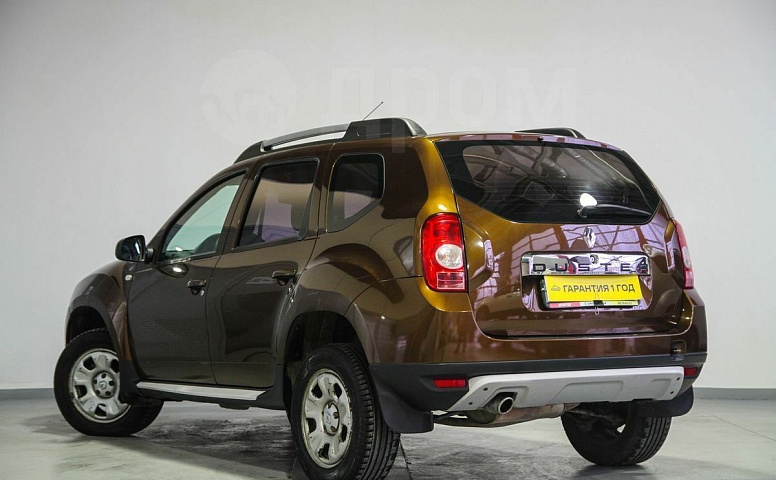 Renault Duster, 1 поколение