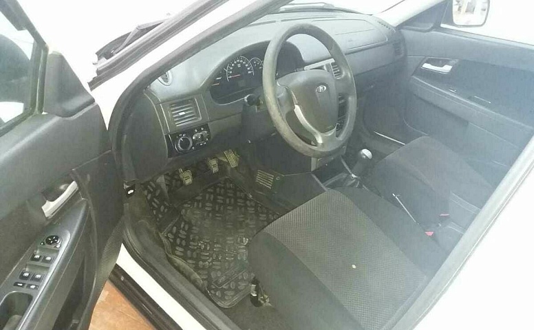 LADA (ВАЗ) 2170 1.6 MT (98 л.с.)