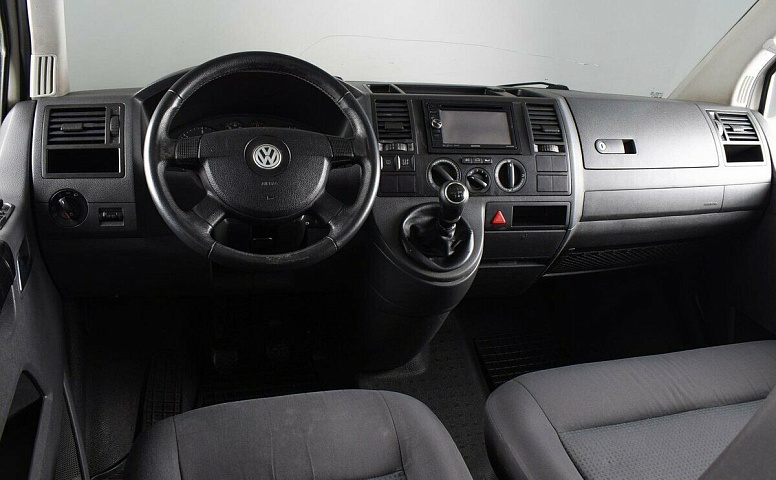 Volkswagen Caravelle T5