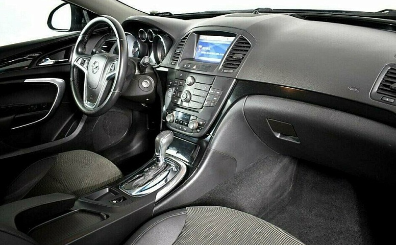 Opel Insignia 2.0 Автомат