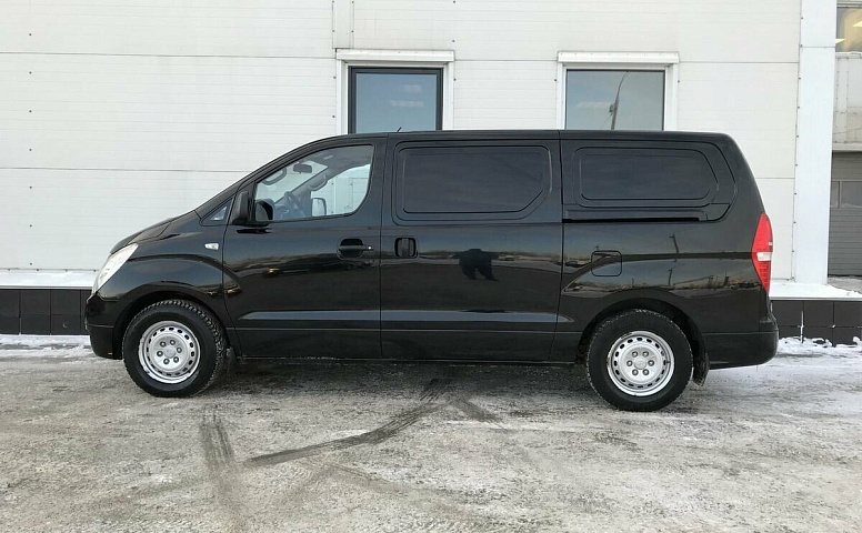 Hyundai Grand Starex I
