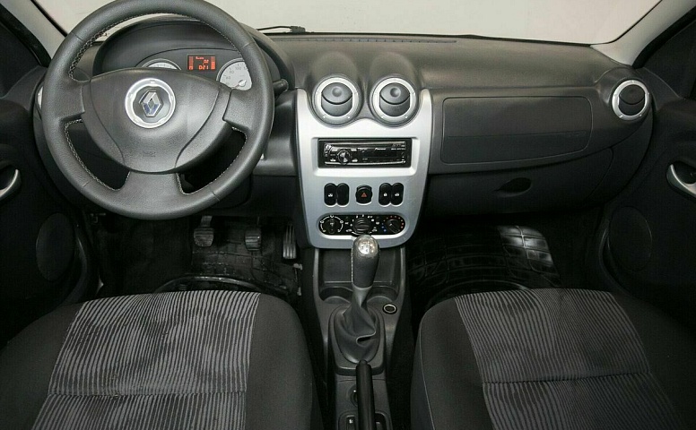 Renault logan