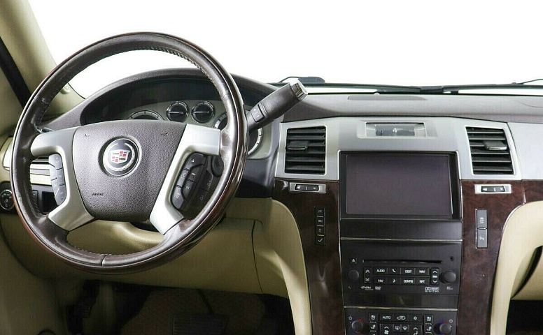 Cadillac Escalade III