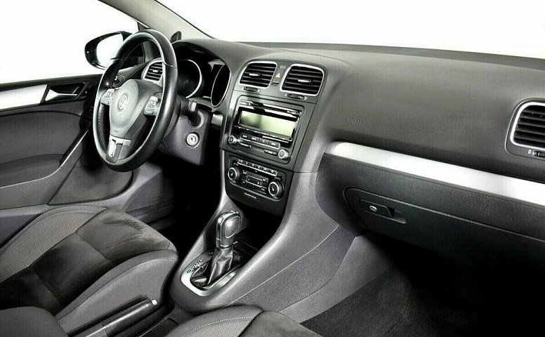 Volkswagen Golf 1.4 Робот