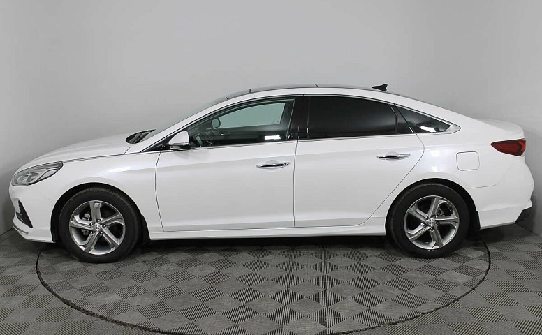 Hyundai Sonata 2.0 АКПП