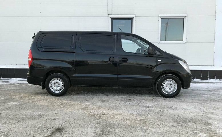 Hyundai Grand Starex I