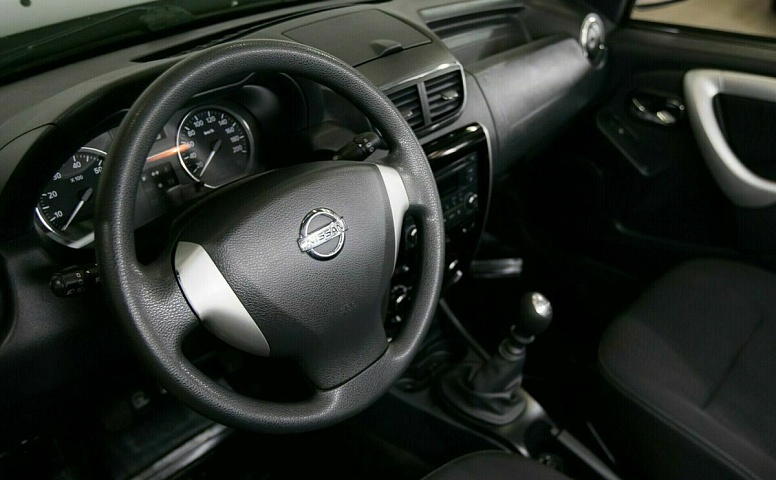 Nissan terrano