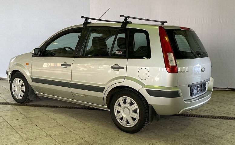 Ford FUSION 1.6 MT (101 л.с.)
