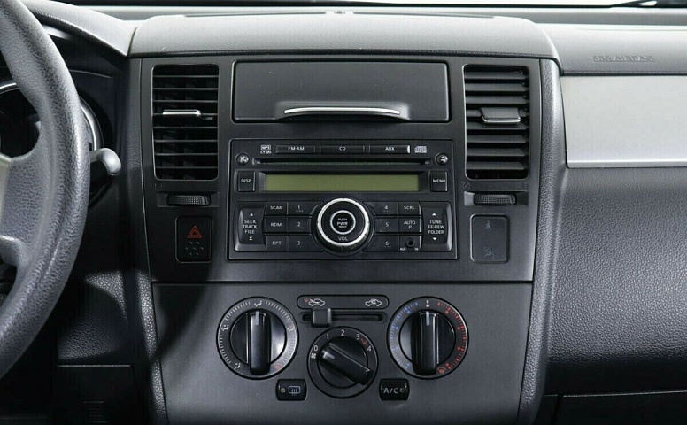 Nissan Tiida I Рестайлинг
