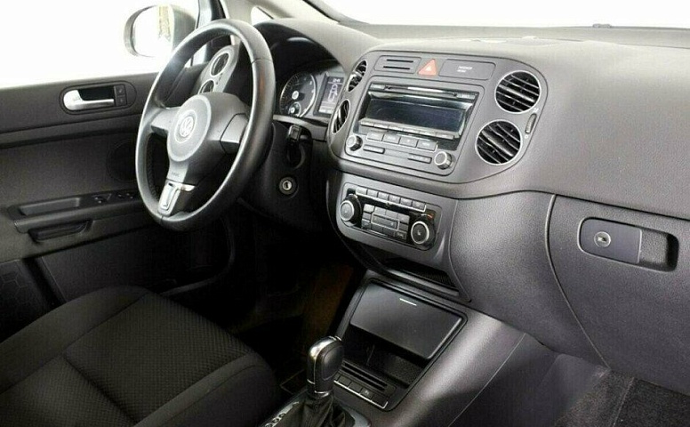 Volkswagen Golf Plus 1.6 Робот
