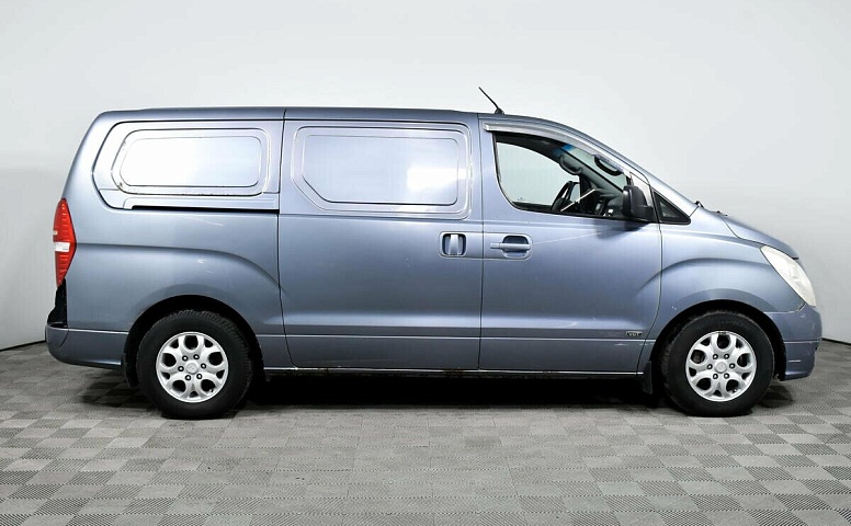 Hyundai Grand Starex I