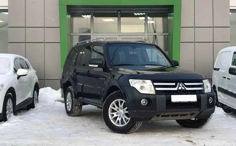 Mitsubishi Pajero IV