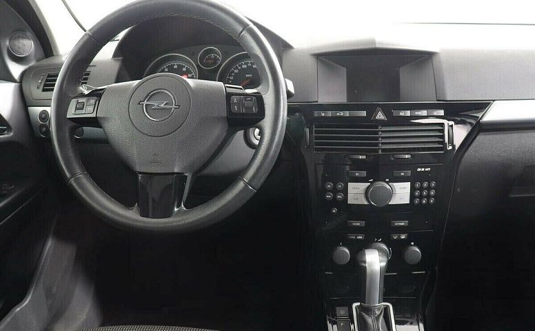 Opel Astra H Рестайлинг
