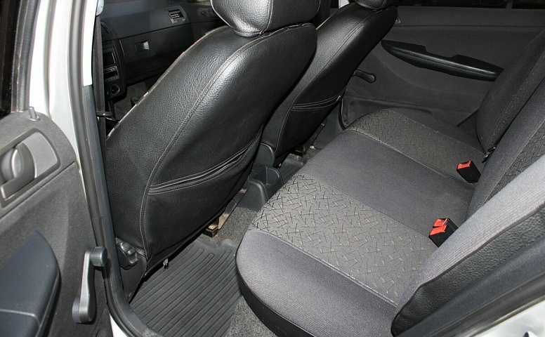 Skoda FABIA 1.2 MT (64 л.с.)