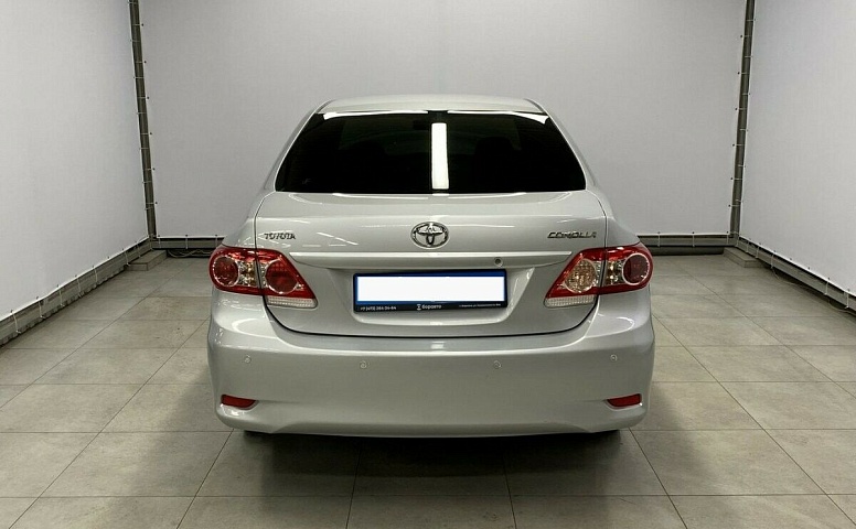 Toyota Corolla X (E140, E150) Рестайлинг