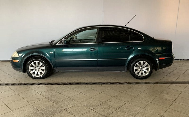 Volkswagen PASSAT 1.8 AT (170 л.с.)
