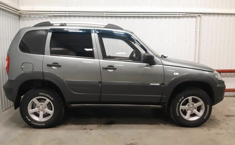 Chevrolet NIVA 1.7 MT (80 л.с.) 4WD
