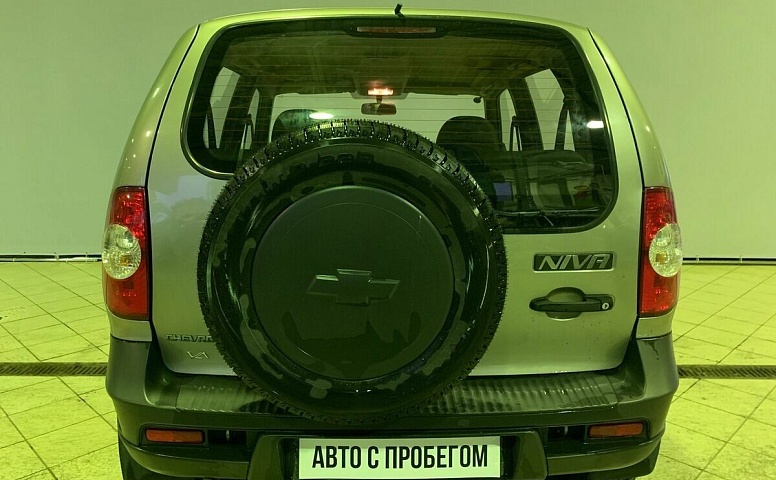 Chevrolet NIVA 1.7 MT (80 л.с.) 4WD
