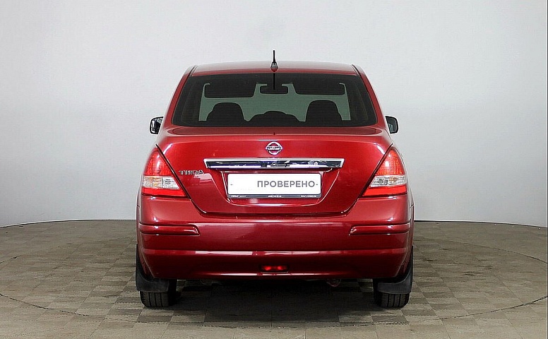 Nissan Tiida