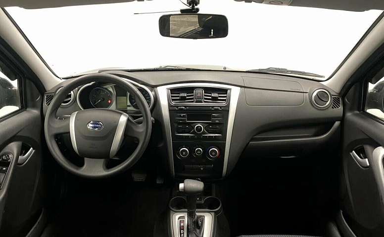 Datsun mi-DO