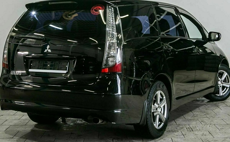 Mitsubishi grandis