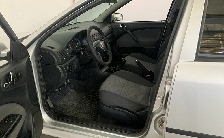 Skoda OCTAVIA 1.4 MT (75 л.с.)