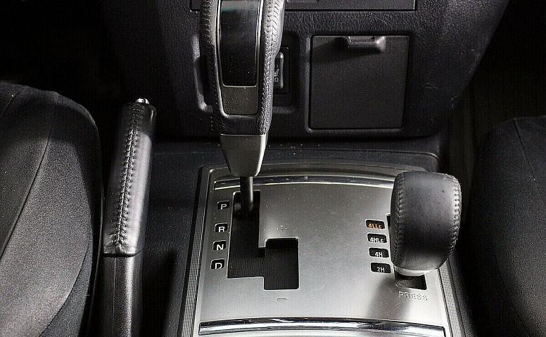 Mitsubishi Pajero IV