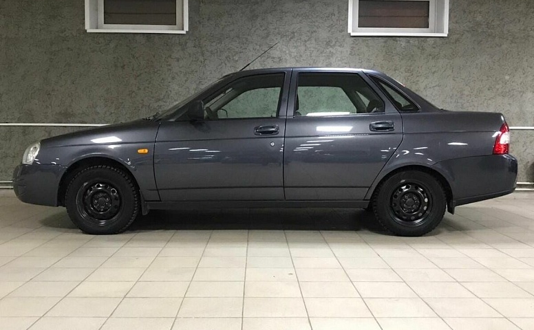 LADA (ВАЗ) 2170 1.6 MT (98 л.с.)