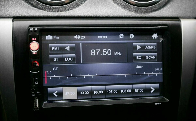 Nissan almera